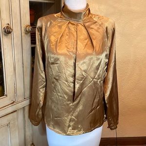 Michelle Stuart gold top